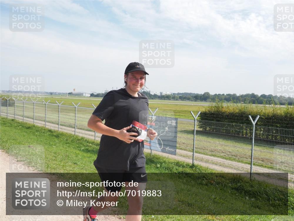 08.09.2024 - Airport Race Miley Keyser http://msf.ph/oto/7019883 08.09.2024 12:41:58 Laufen OLYMPUS, DIGITAL, CAMERA meine-sportfotos.de