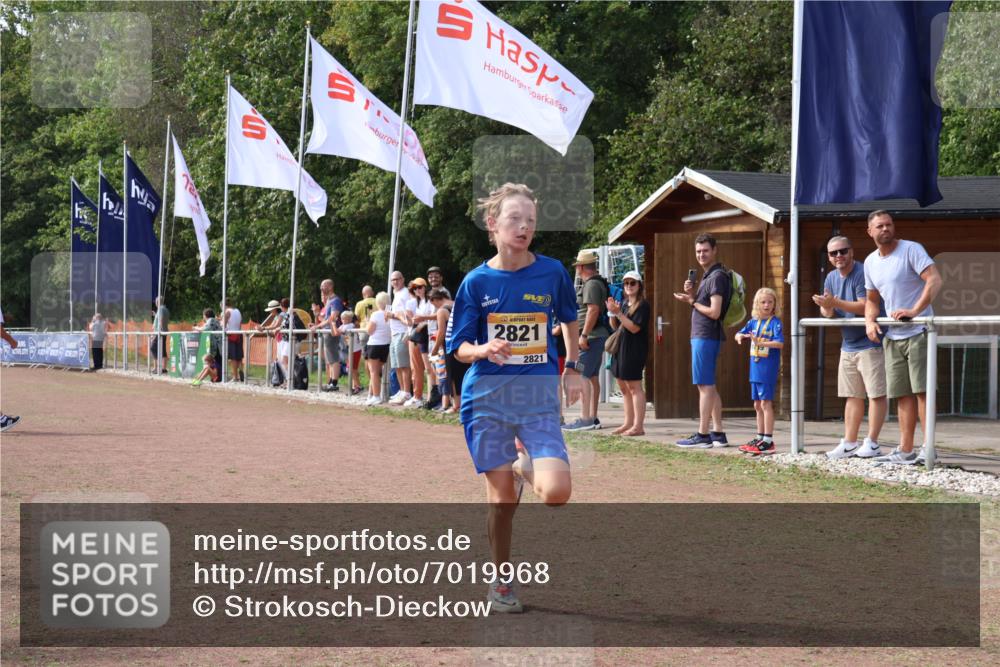08.09.2024 - Airport Race Strokosch-Dieckow http://msf.ph/oto/7019968 08.09.2024 12:00:55 Ziel 2821 meine-sportfotos.de