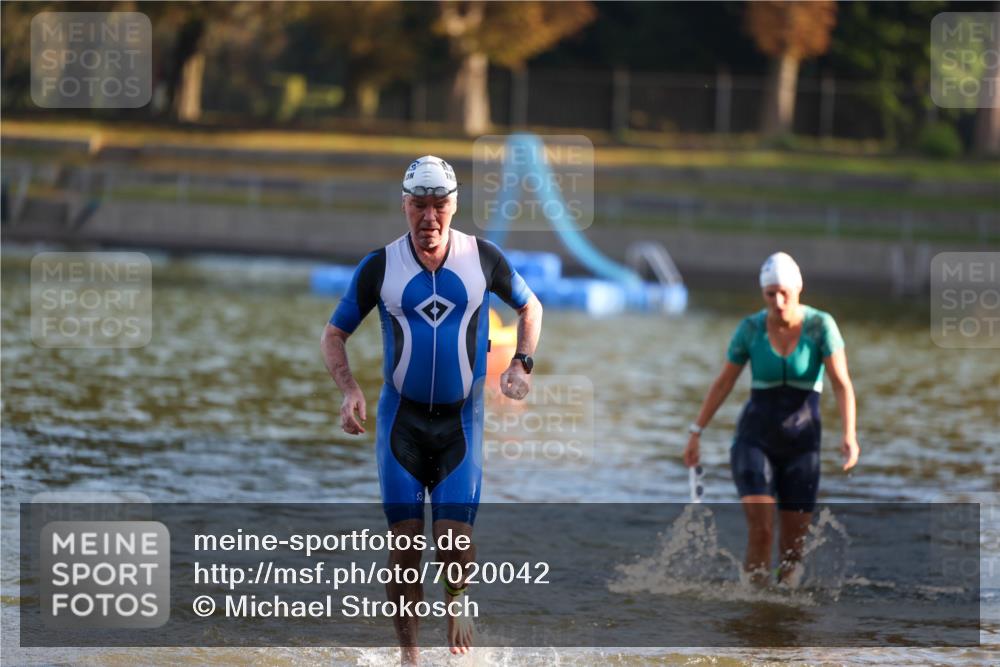 08.09.2024 - Stadtparktriathlon Michael Strokosch http://msf.ph/oto/7020042 08.09.2024 09:02:47 Schwimmen 100, 101 meine-sportfotos.de