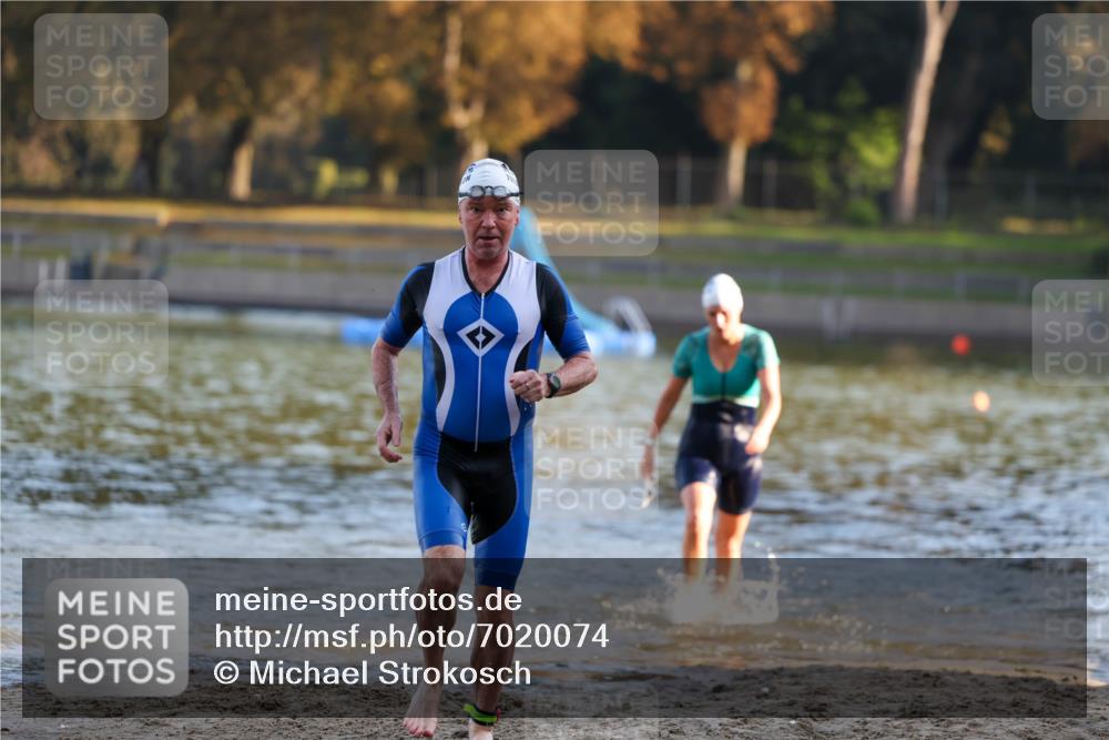 08.09.2024 - Stadtparktriathlon Michael Strokosch http://msf.ph/oto/7020074 08.09.2024 09:02:48 Schwimmen 100, 101 meine-sportfotos.de