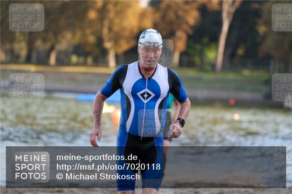 08.09.2024 - Stadtparktriathlon Michael Strokosch http://msf.ph/oto/7020118 08.09.2024 09:02:50 Schwimmen 100, 101 meine-sportfotos.de