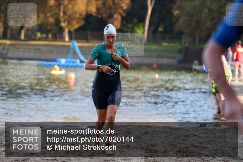 08.09.2024 - Stadtparktriathlon Michael Strokosch http://msf.ph/oto/7020144 08.09.2024 09:02:53 Schwimmen 100 meine-sportfotos.de
