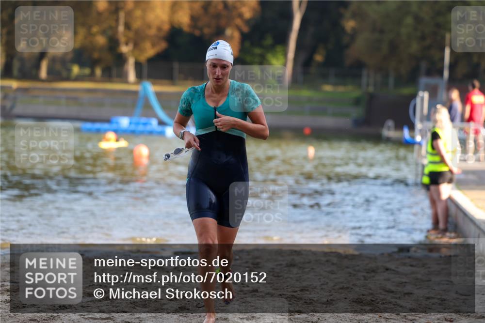 08.09.2024 - Stadtparktriathlon Michael Strokosch http://msf.ph/oto/7020152 08.09.2024 09:02:53 Schwimmen 100 meine-sportfotos.de