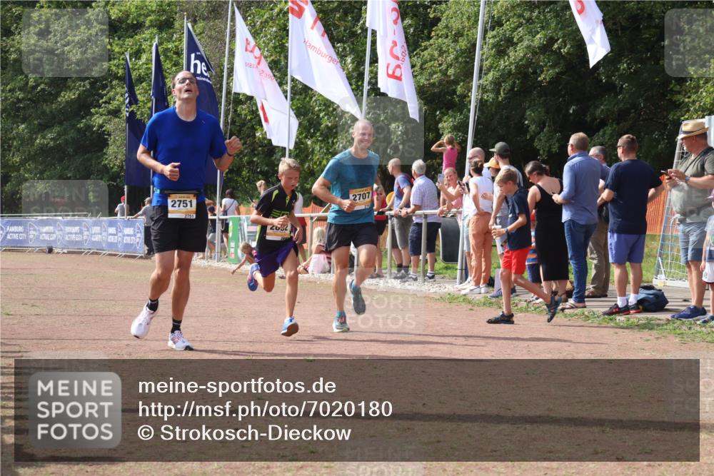 08.09.2024 - Airport Race Strokosch-Dieckow http://msf.ph/oto/7020180 08.09.2024 12:09:10 Ziel 470, 2692, 2707, 2751 meine-sportfotos.de