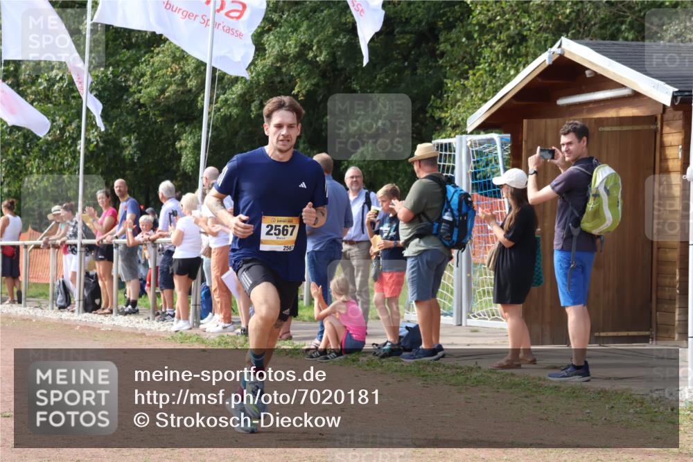 08.09.2024 - Airport Race Strokosch-Dieckow http://msf.ph/oto/7020181 08.09.2024 12:01:22 Ziel 2552, 2567 meine-sportfotos.de