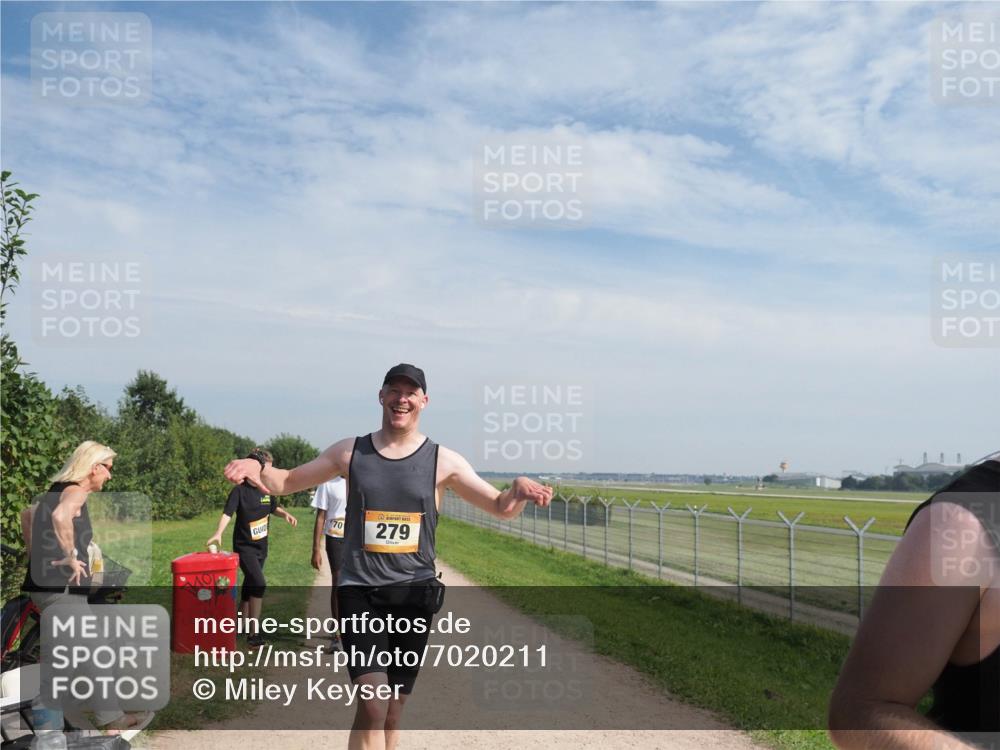 08.09.2024 - Airport Race Miley Keyser http://msf.ph/oto/7020211 08.09.2024 12:42:31 Laufen OLYMPUS, DIGITAL, CAMERA meine-sportfotos.de