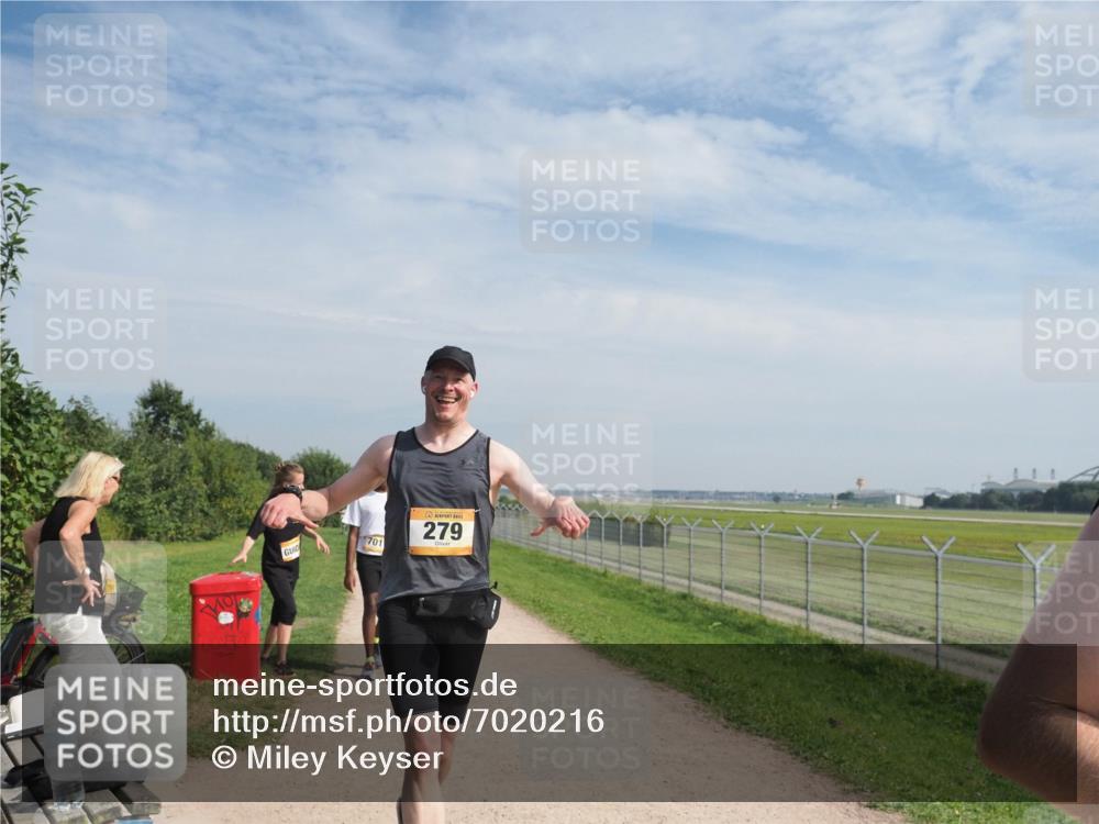 08.09.2024 - Airport Race Miley Keyser http://msf.ph/oto/7020216 08.09.2024 12:42:31 Laufen OLYMPUS, DIGITAL, CAMERA meine-sportfotos.de
