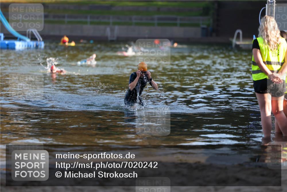 08.09.2024 - Stadtparktriathlon Michael Strokosch http://msf.ph/oto/7020242 08.09.2024 09:04:59 Schwimmen 131 meine-sportfotos.de