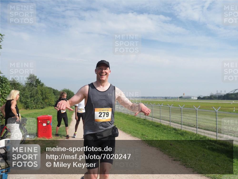 08.09.2024 - Airport Race Miley Keyser http://msf.ph/oto/7020247 08.09.2024 12:42:32 Laufen OLYMPUS, DIGITAL, CAMERA meine-sportfotos.de