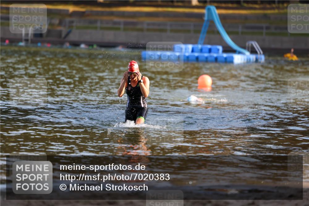 08.09.2024 - Stadtparktriathlon Michael Strokosch http://msf.ph/oto/7020383 08.09.2024 09:05:20 Schwimmen 133 meine-sportfotos.de