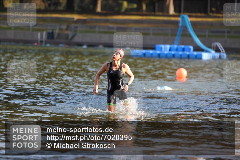 08.09.2024 - Stadtparktriathlon Michael Strokosch http://msf.ph/oto/7020395 08.09.2024 09:05:21 Schwimmen 133 meine-sportfotos.de