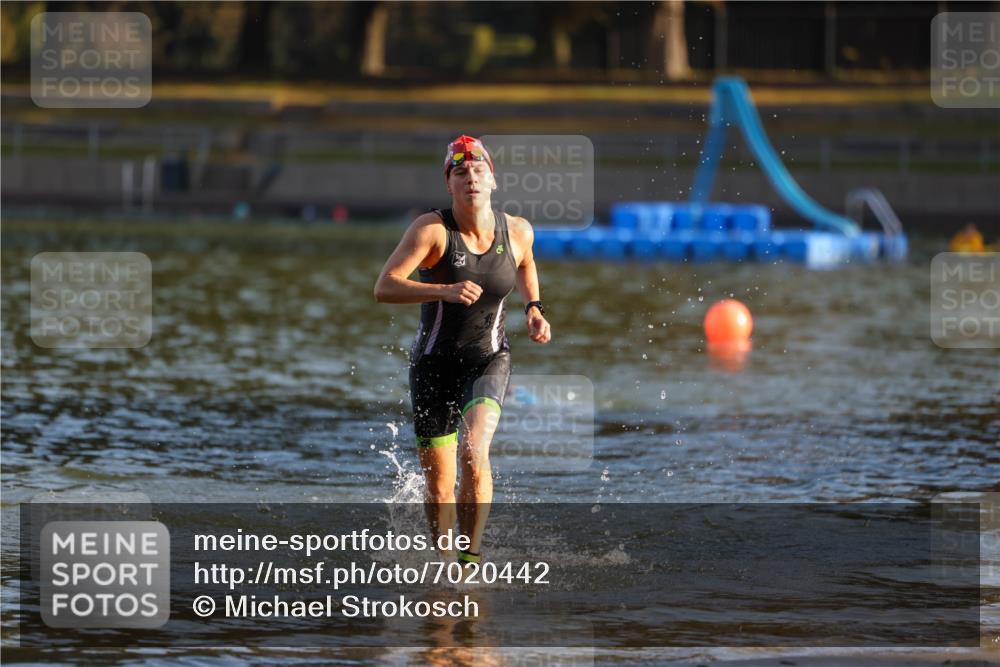 08.09.2024 - Stadtparktriathlon Michael Strokosch http://msf.ph/oto/7020442 08.09.2024 09:05:24 Schwimmen 133 meine-sportfotos.de