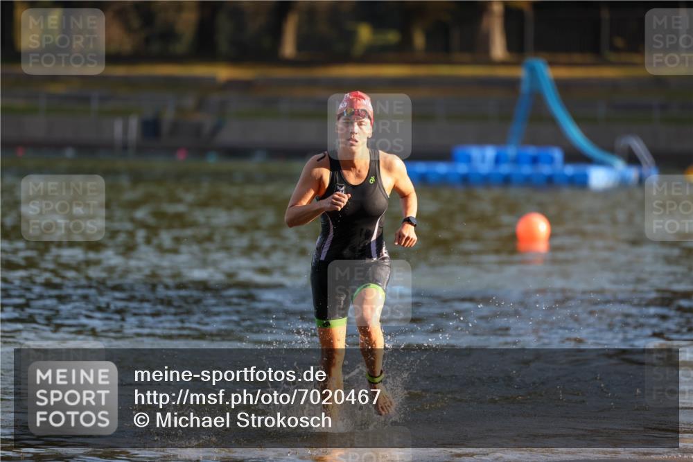 08.09.2024 - Stadtparktriathlon Michael Strokosch http://msf.ph/oto/7020467 08.09.2024 09:05:25 Schwimmen 133, 159 meine-sportfotos.de