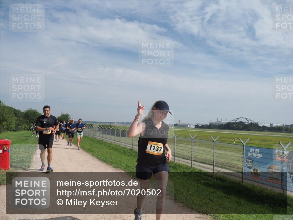 08.09.2024 - Airport Race Miley Keyser http://msf.ph/oto/7020502 08.09.2024 12:42:46 Laufen OLYMPUS, DIGITAL, CAMERA meine-sportfotos.de