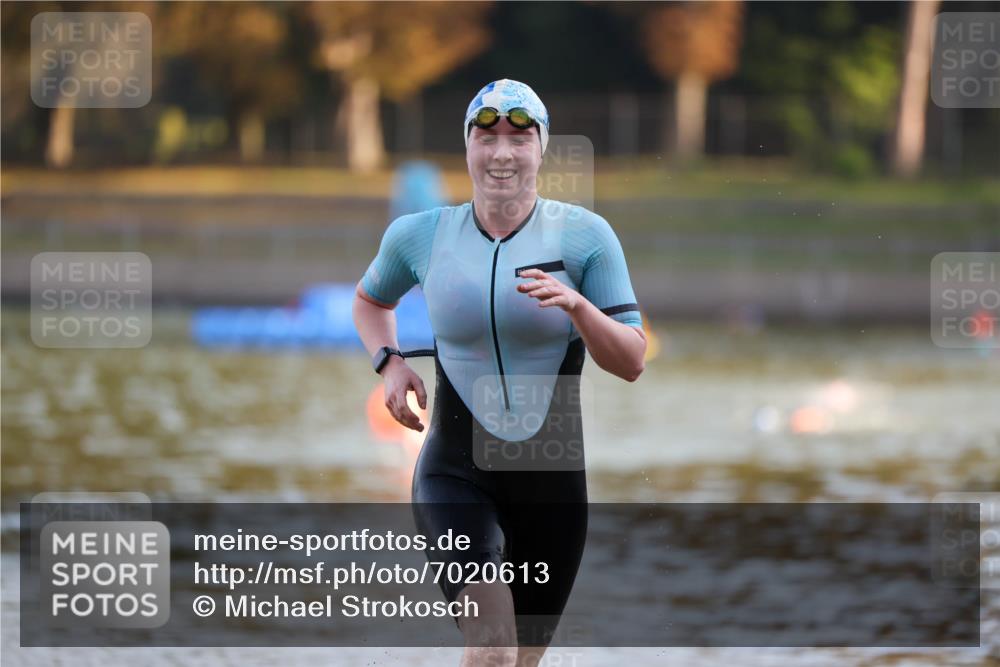 08.09.2024 - Stadtparktriathlon Michael Strokosch http://msf.ph/oto/7020613 08.09.2024 09:05:39 Schwimmen 159 meine-sportfotos.de