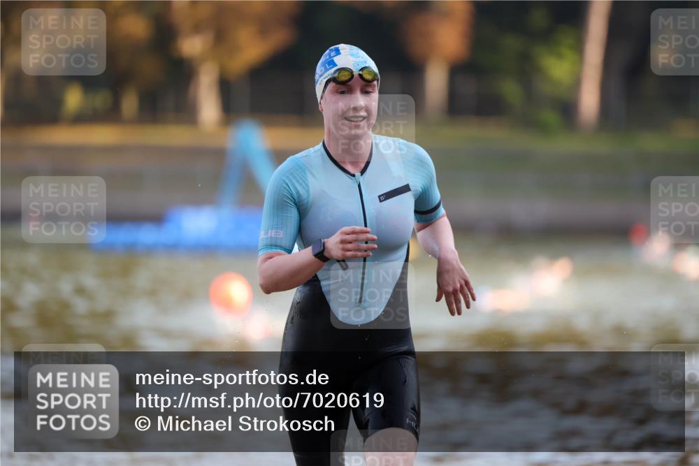 08.09.2024 - Stadtparktriathlon Michael Strokosch http://msf.ph/oto/7020619 08.09.2024 09:05:39 Schwimmen 159 meine-sportfotos.de