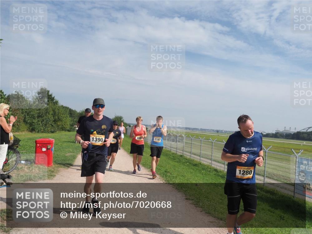 08.09.2024 - Airport Race Miley Keyser http://msf.ph/oto/7020668 08.09.2024 12:42:54 Laufen OLYMPUS, DIGITAL, CAMERA meine-sportfotos.de