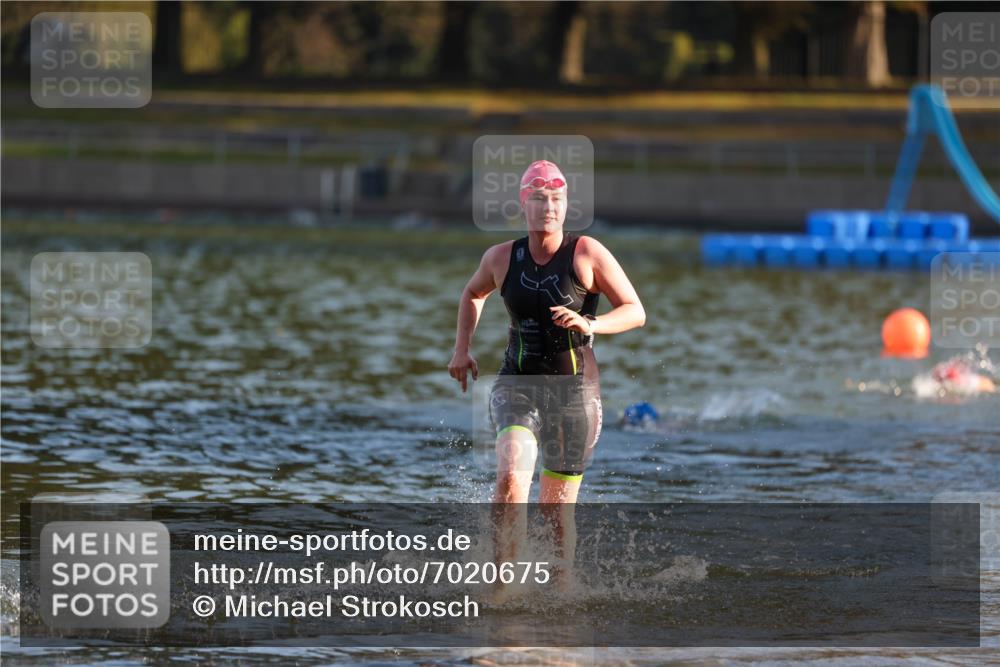 08.09.2024 - Stadtparktriathlon Michael Strokosch http://msf.ph/oto/7020675 08.09.2024 09:05:58 Schwimmen 154, 167 meine-sportfotos.de