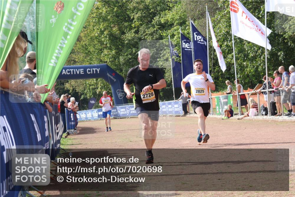 08.09.2024 - Airport Race Strokosch-Dieckow http://msf.ph/oto/7020698 08.09.2024 12:09:26 Ziel 2728, 2825, 2871 meine-sportfotos.de