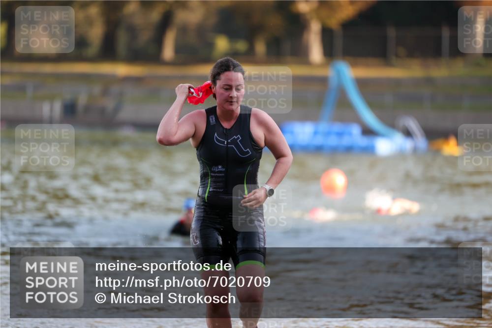 08.09.2024 - Stadtparktriathlon Michael Strokosch http://msf.ph/oto/7020709 08.09.2024 09:06:01 Schwimmen 154, 167 meine-sportfotos.de