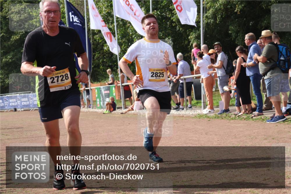 08.09.2024 - Airport Race Strokosch-Dieckow http://msf.ph/oto/7020751 08.09.2024 12:09:27 Ziel 2728, 2825, 2871 meine-sportfotos.de