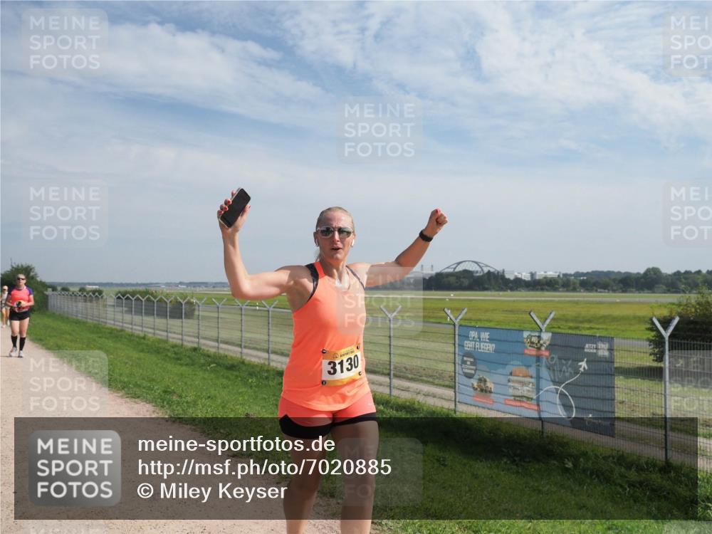 08.09.2024 - Airport Race Miley Keyser http://msf.ph/oto/7020885 08.09.2024 12:43:04 Laufen OLYMPUS, DIGITAL, CAMERA meine-sportfotos.de