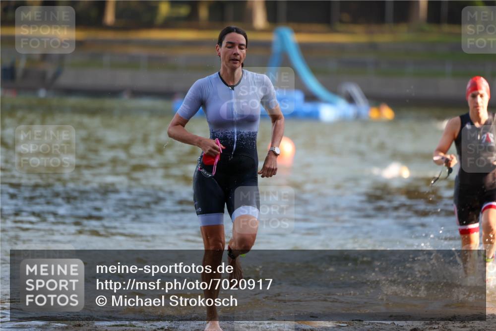 08.09.2024 - Stadtparktriathlon Michael Strokosch http://msf.ph/oto/7020917 08.09.2024 09:06:17 Schwimmen 153, 172 meine-sportfotos.de