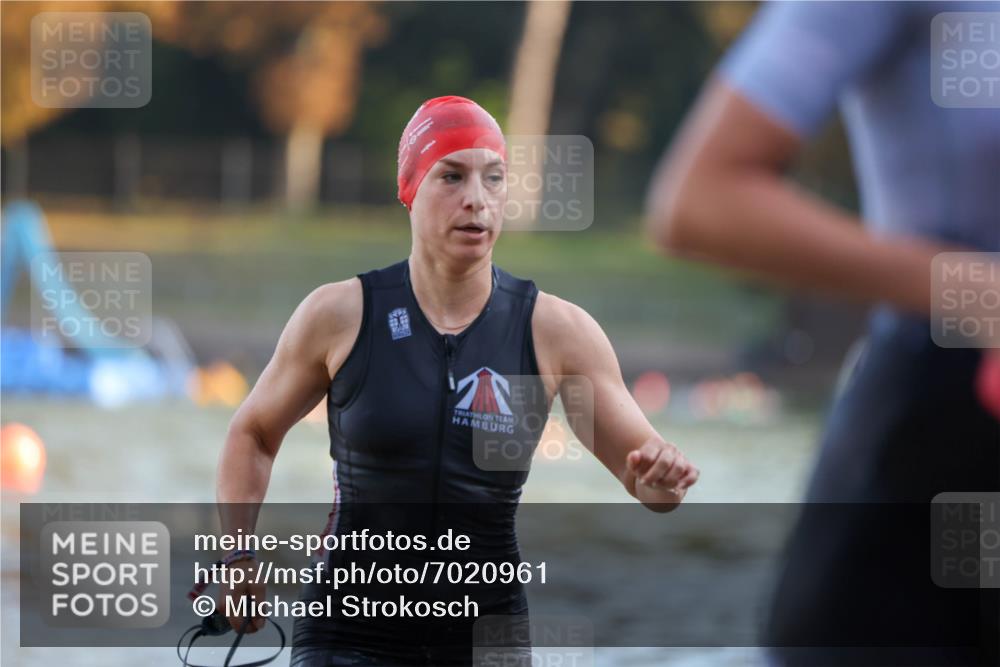 08.09.2024 - Stadtparktriathlon Michael Strokosch http://msf.ph/oto/7020961 08.09.2024 09:06:20 Schwimmen 153, 172 meine-sportfotos.de