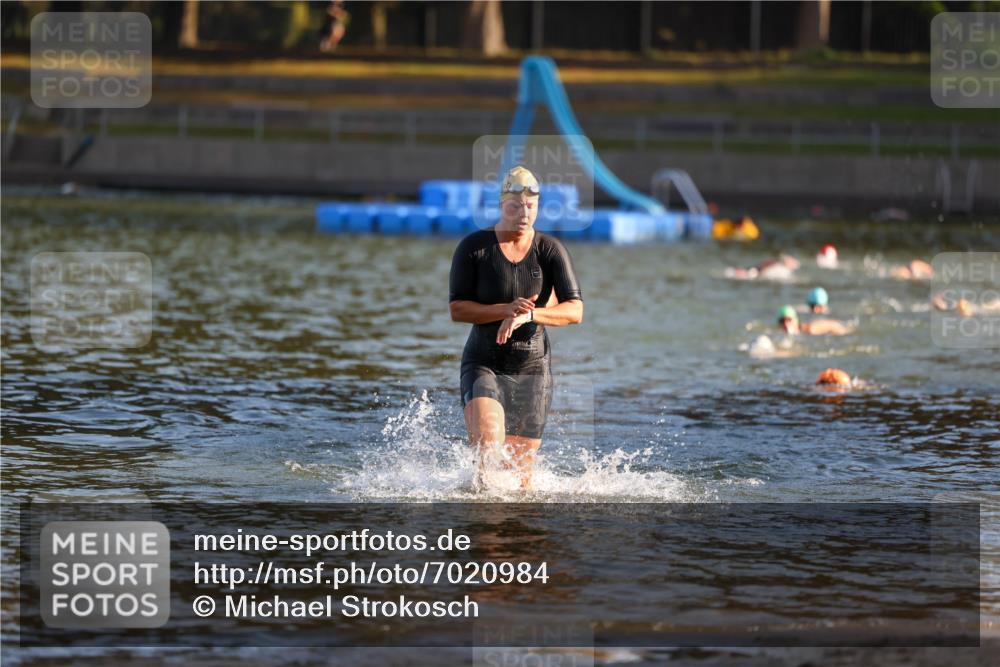 08.09.2024 - Stadtparktriathlon Michael Strokosch http://msf.ph/oto/7020984 08.09.2024 09:06:33 Schwimmen 174 meine-sportfotos.de