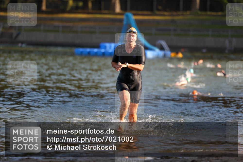 08.09.2024 - Stadtparktriathlon Michael Strokosch http://msf.ph/oto/7021002 08.09.2024 09:06:35 Schwimmen 174 meine-sportfotos.de