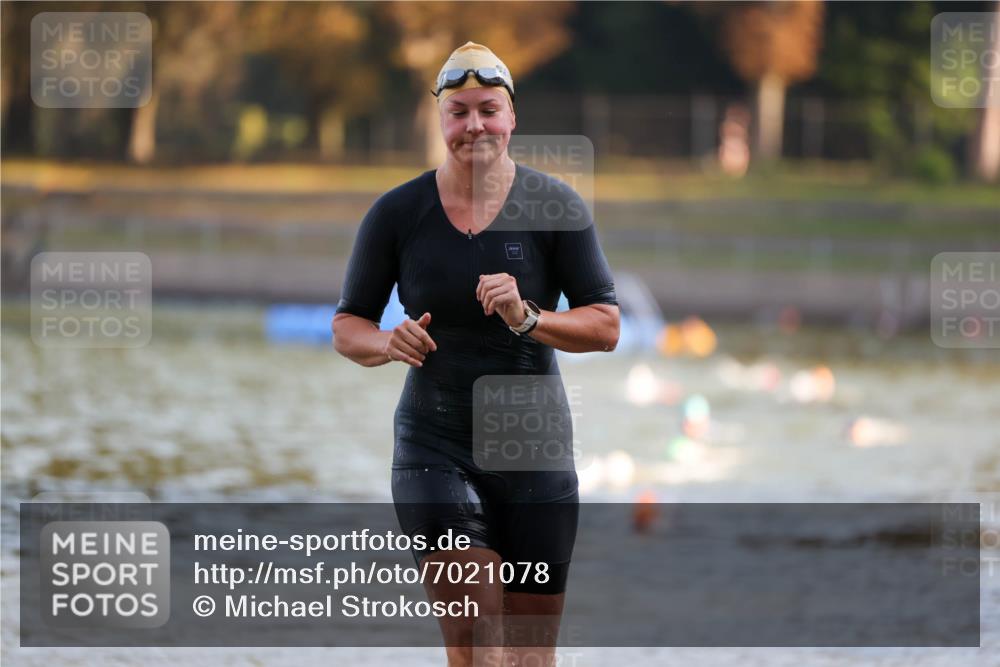 08.09.2024 - Stadtparktriathlon Michael Strokosch http://msf.ph/oto/7021078 08.09.2024 09:06:38 Schwimmen 138, 174 meine-sportfotos.de