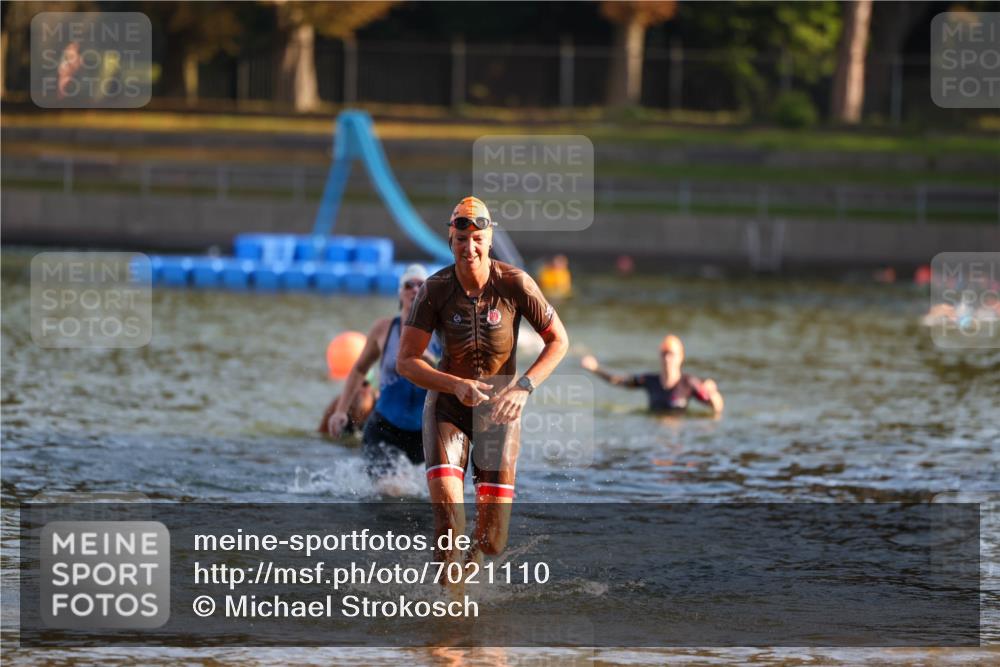 08.09.2024 - Stadtparktriathlon Michael Strokosch http://msf.ph/oto/7021110 08.09.2024 09:06:47 Schwimmen 138, 150, 163 meine-sportfotos.de