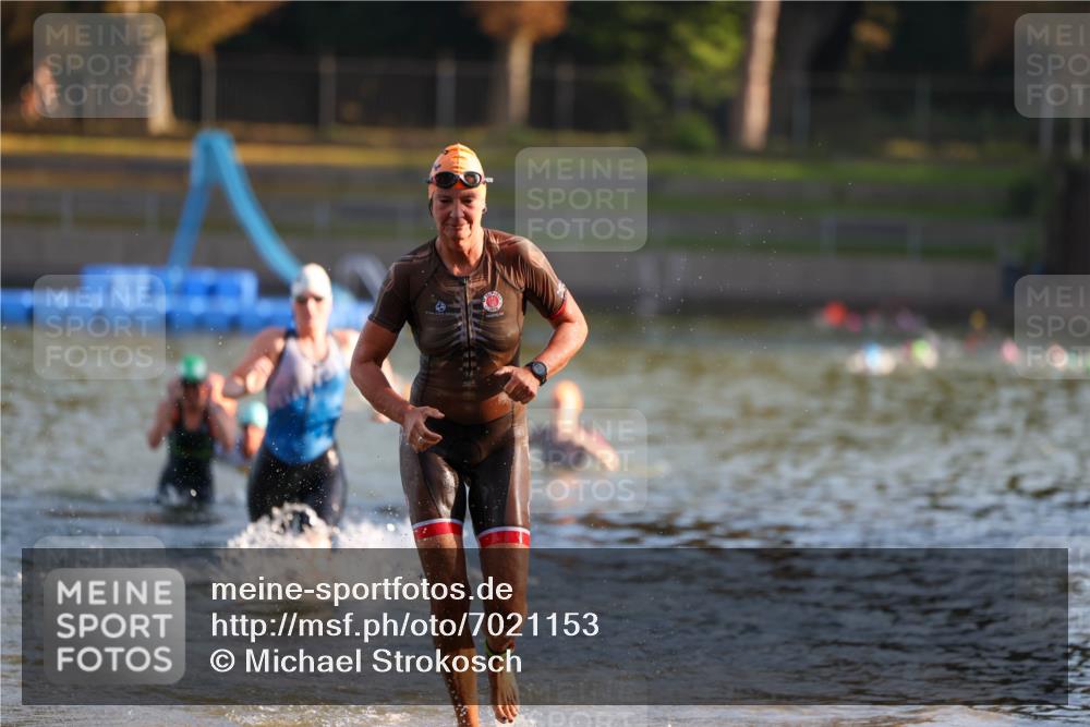 08.09.2024 - Stadtparktriathlon Michael Strokosch http://msf.ph/oto/7021153 08.09.2024 09:06:48 Schwimmen 138, 150, 163 meine-sportfotos.de