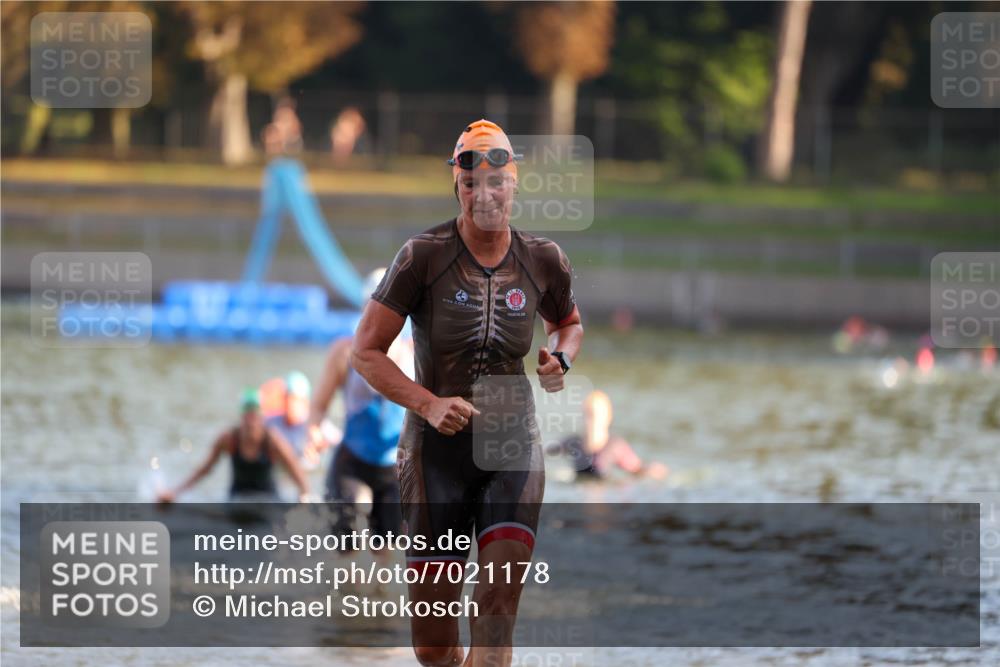 08.09.2024 - Stadtparktriathlon Michael Strokosch http://msf.ph/oto/7021178 08.09.2024 09:06:49 Schwimmen 138, 150, 163 meine-sportfotos.de