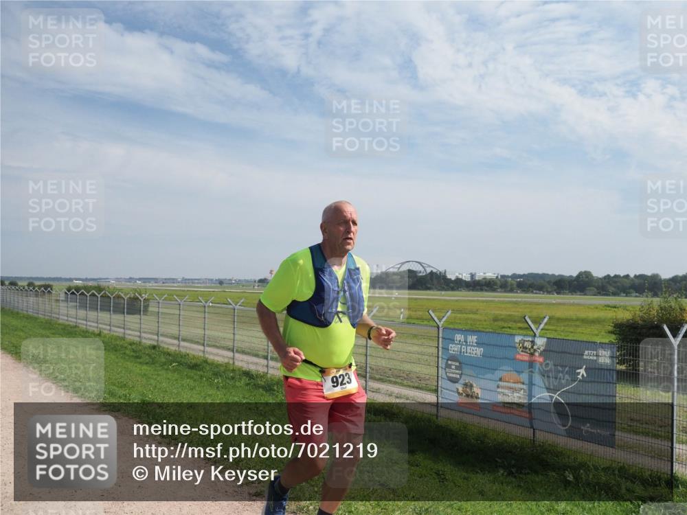 08.09.2024 - Airport Race Miley Keyser http://msf.ph/oto/7021219 08.09.2024 12:43:26 Laufen OLYMPUS, DIGITAL, CAMERA meine-sportfotos.de