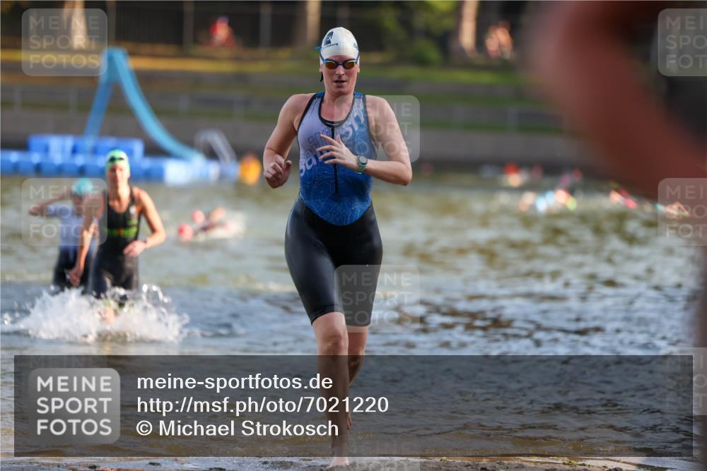 08.09.2024 - Stadtparktriathlon Michael Strokosch http://msf.ph/oto/7021220 08.09.2024 09:06:53 Schwimmen 138, 140, 150, 151, 163 meine-sportfotos.de