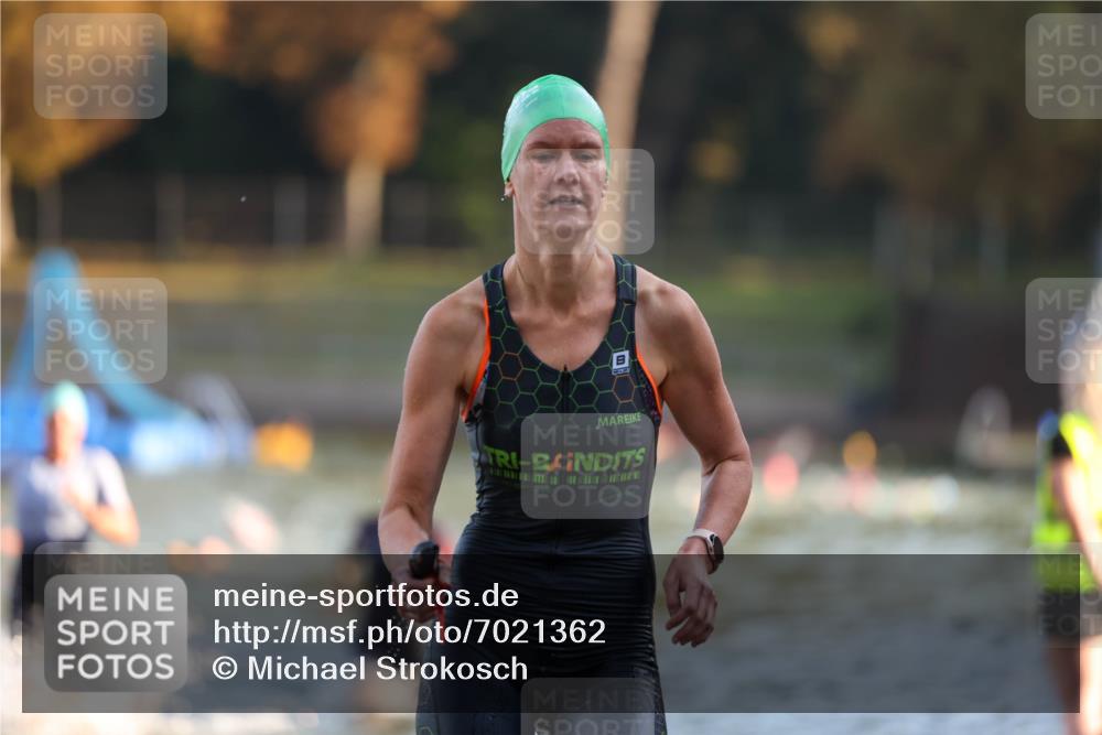 08.09.2024 - Stadtparktriathlon Michael Strokosch http://msf.ph/oto/7021362 08.09.2024 09:06:59 Schwimmen 140, 151, 163 meine-sportfotos.de