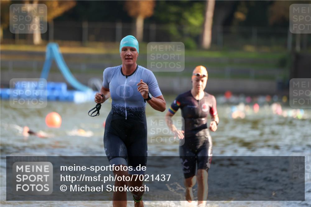 08.09.2024 - Stadtparktriathlon Michael Strokosch http://msf.ph/oto/7021437 08.09.2024 09:07:03 Schwimmen 140, 151 meine-sportfotos.de