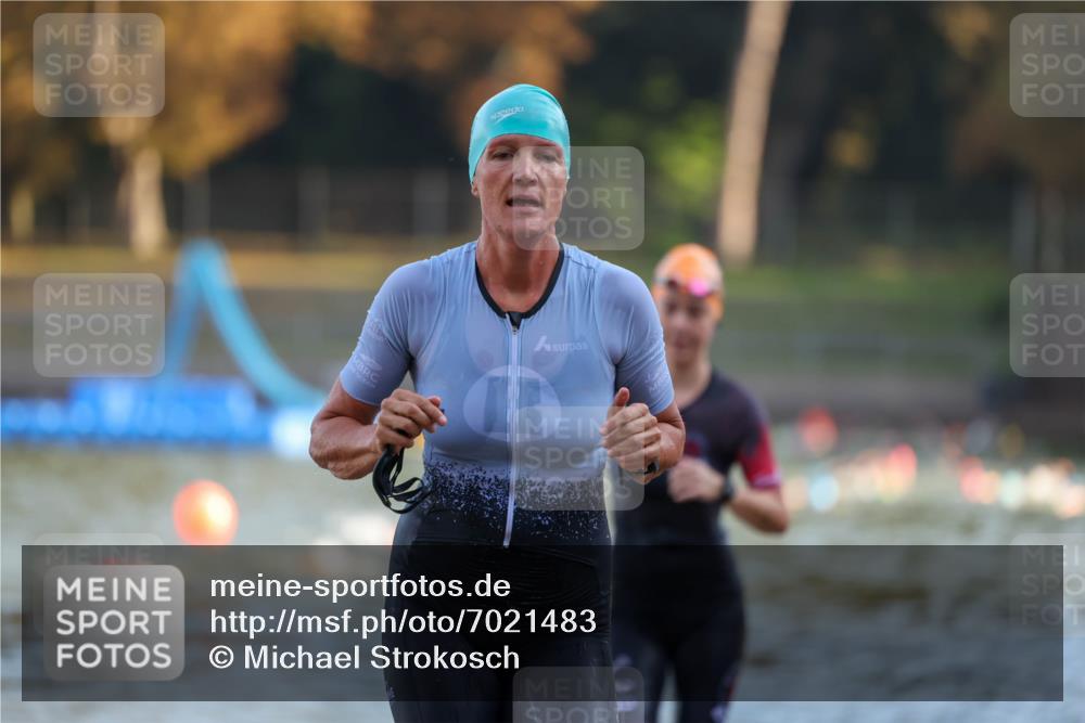 08.09.2024 - Stadtparktriathlon Michael Strokosch http://msf.ph/oto/7021483 08.09.2024 09:07:04 Schwimmen 140, 151 meine-sportfotos.de