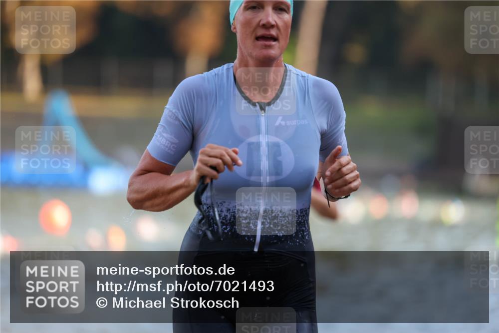 08.09.2024 - Stadtparktriathlon Michael Strokosch http://msf.ph/oto/7021493 08.09.2024 09:07:05 Schwimmen 140, 151 meine-sportfotos.de
