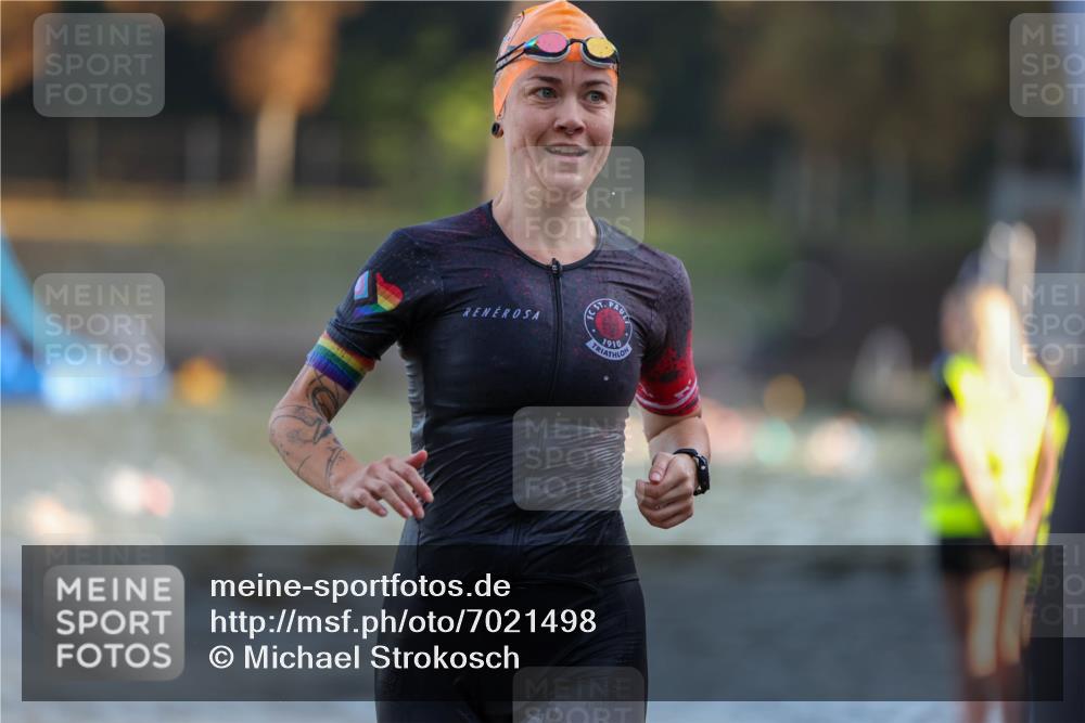08.09.2024 - Stadtparktriathlon Michael Strokosch http://msf.ph/oto/7021498 08.09.2024 09:07:06 Schwimmen 140, 151 meine-sportfotos.de