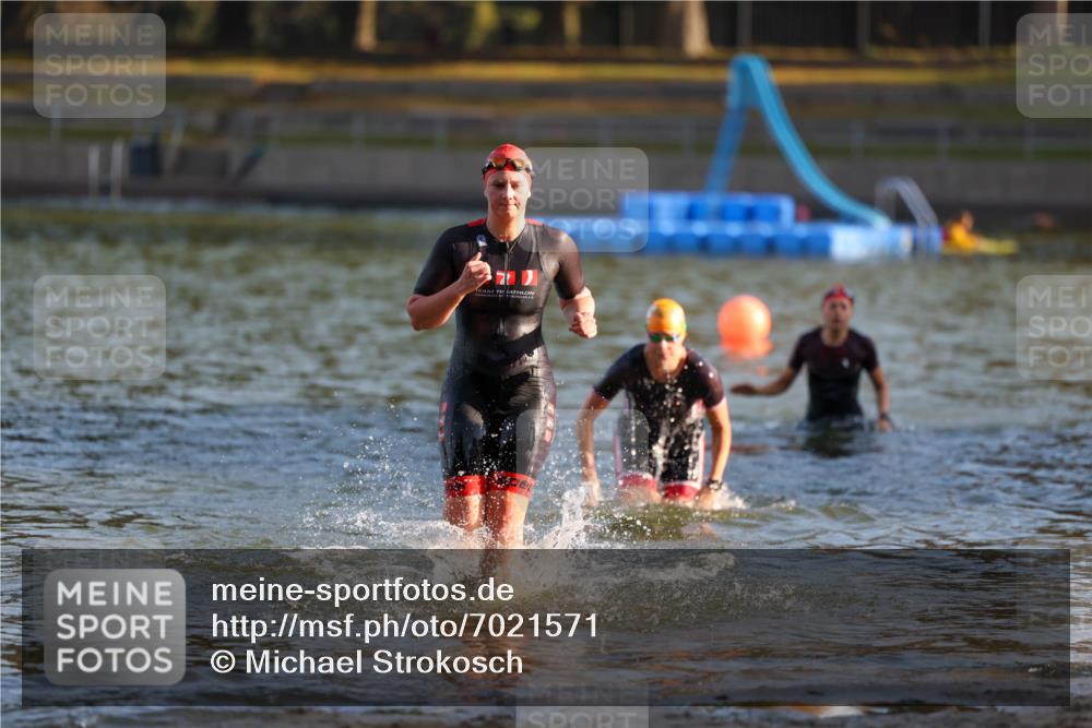 08.09.2024 - Stadtparktriathlon Michael Strokosch http://msf.ph/oto/7021571 08.09.2024 09:07:19 Schwimmen 144, 157, 173 meine-sportfotos.de