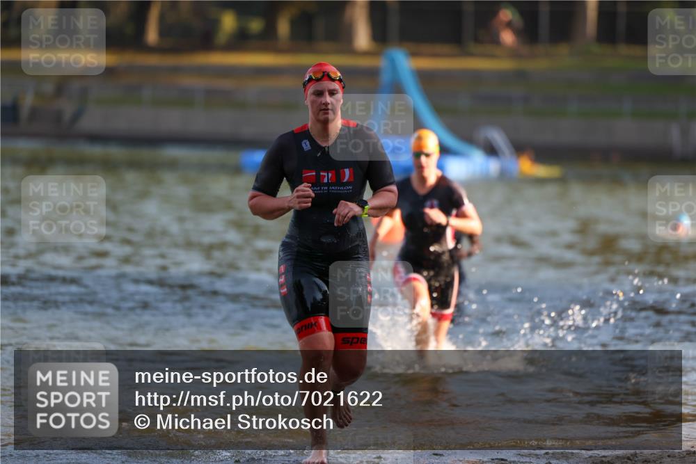 08.09.2024 - Stadtparktriathlon Michael Strokosch http://msf.ph/oto/7021622 08.09.2024 09:07:21 Schwimmen 144, 157, 173 meine-sportfotos.de