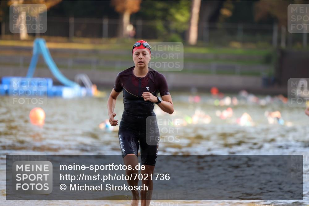 08.09.2024 - Stadtparktriathlon Michael Strokosch http://msf.ph/oto/7021736 08.09.2024 09:07:29 Schwimmen 144 meine-sportfotos.de