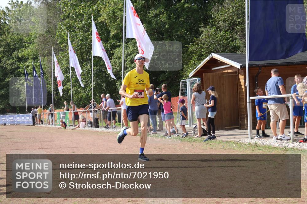 08.09.2024 - Airport Race Strokosch-Dieckow http://msf.ph/oto/7021950 08.09.2024 12:10:02 Ziel 35, 2549, 2722, 3049 meine-sportfotos.de