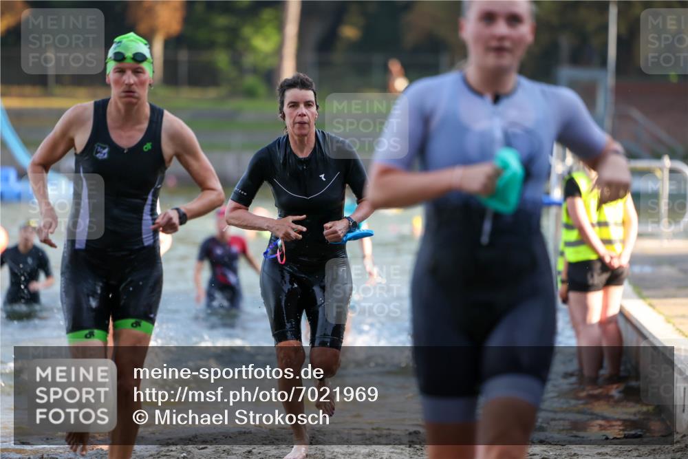 08.09.2024 - Stadtparktriathlon Michael Strokosch http://msf.ph/oto/7021969 08.09.2024 09:08:05 Schwimmen 52, 132, 152, 156, 165, 175, 176, 180 meine-sportfotos.de