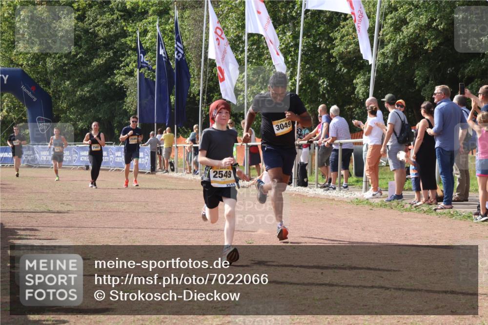 08.09.2024 - Airport Race Strokosch-Dieckow http://msf.ph/oto/7022066 08.09.2024 12:10:07 Ziel 501, 2549, 2587, 2599, 2723, 3049 meine-sportfotos.de