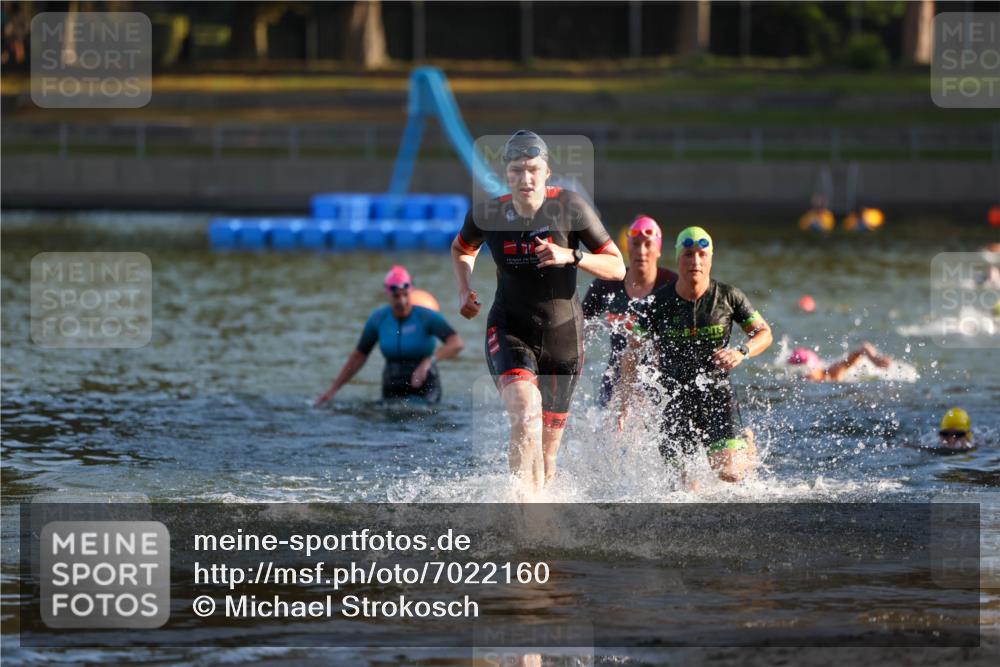08.09.2024 - Stadtparktriathlon Michael Strokosch http://msf.ph/oto/7022160 08.09.2024 09:08:45 Schwimmen 135, 155, 161, 164 meine-sportfotos.de