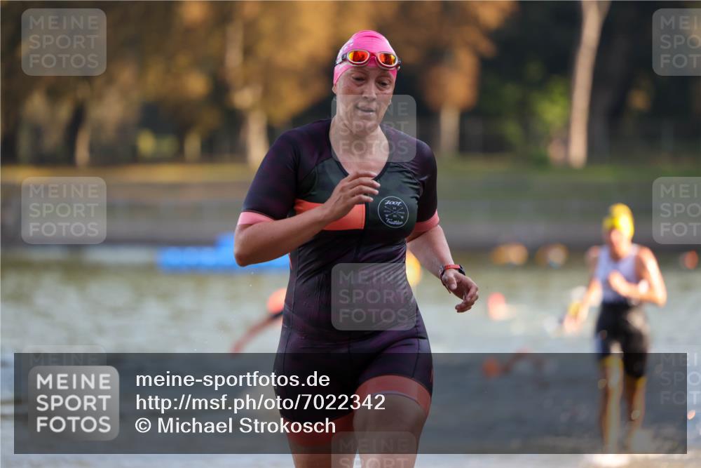 08.09.2024 - Stadtparktriathlon Michael Strokosch http://msf.ph/oto/7022342 08.09.2024 09:08:53 Schwimmen 135, 143, 161, 164, 178 meine-sportfotos.de