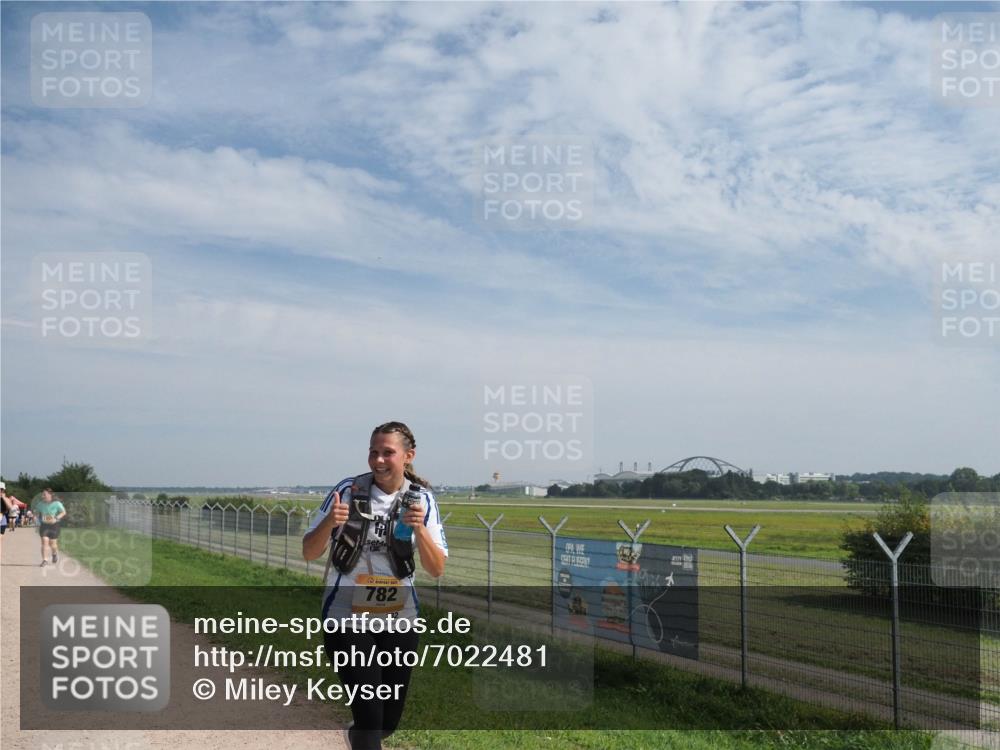 08.09.2024 - Airport Race Miley Keyser http://msf.ph/oto/7022481 08.09.2024 12:44:52 Laufen OLYMPUS, DIGITAL, CAMERA meine-sportfotos.de